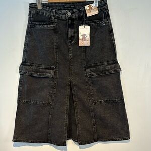 Sincerely Jules Cargo black denim Midi Skirt Pockets Size 9/29 NWT